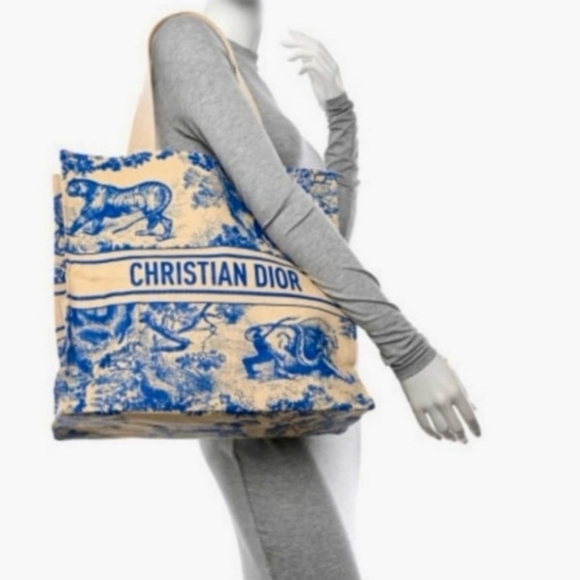 Dior Blue and Cream Toile de Jouy Book Tote - Picture 3 of 6